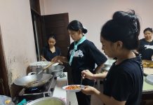 Dapur Umum Dukung Suksesnya Diklat KSR-PMI Unit Stikes Bina Usada Bali