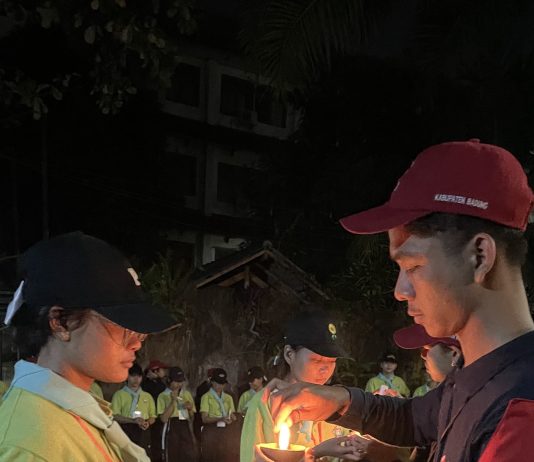 MALIKA ( Malam Lilin Keakraban )di Bawah Bintang: Kisah dari UKM KSR-PMI Unit STIKES Bina Usada Bali