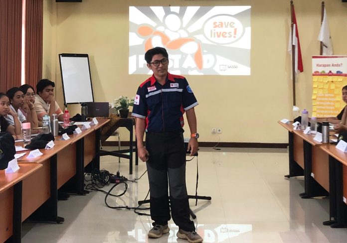 Pelatihan Pertolongan Pertama Jadi Sorotan dalam Latihan Dasar KSR-PMI Unit PNB