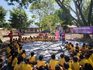 Lebih dari 15.000 Gempa Susulan Tak Padamkan Harapan: Relawan PMI Badung Dampingi Siswa Nagekeo Belajar di Tenda Pengungsian